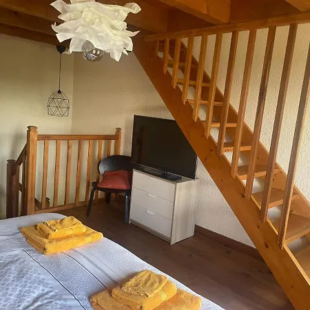 Superbe Gite Laugy Dans Les Montagnes D'ambert Holiday home
