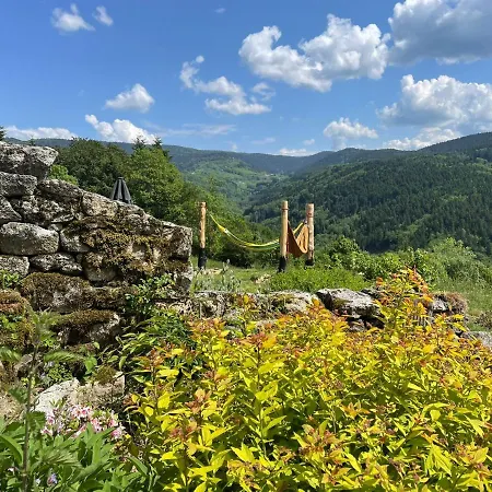 Superbe Gite Laugy Dans Les Montagnes D'ambert Holiday home *