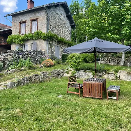 Superbe Gite Laugy Dans Les Montagnes D'ambert